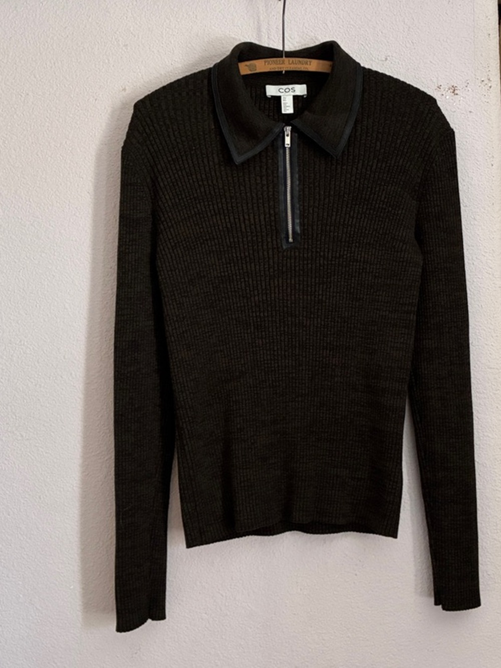 COS Women’s Dark Brown Half-Zip Collar Knit Sweater Leather Trim